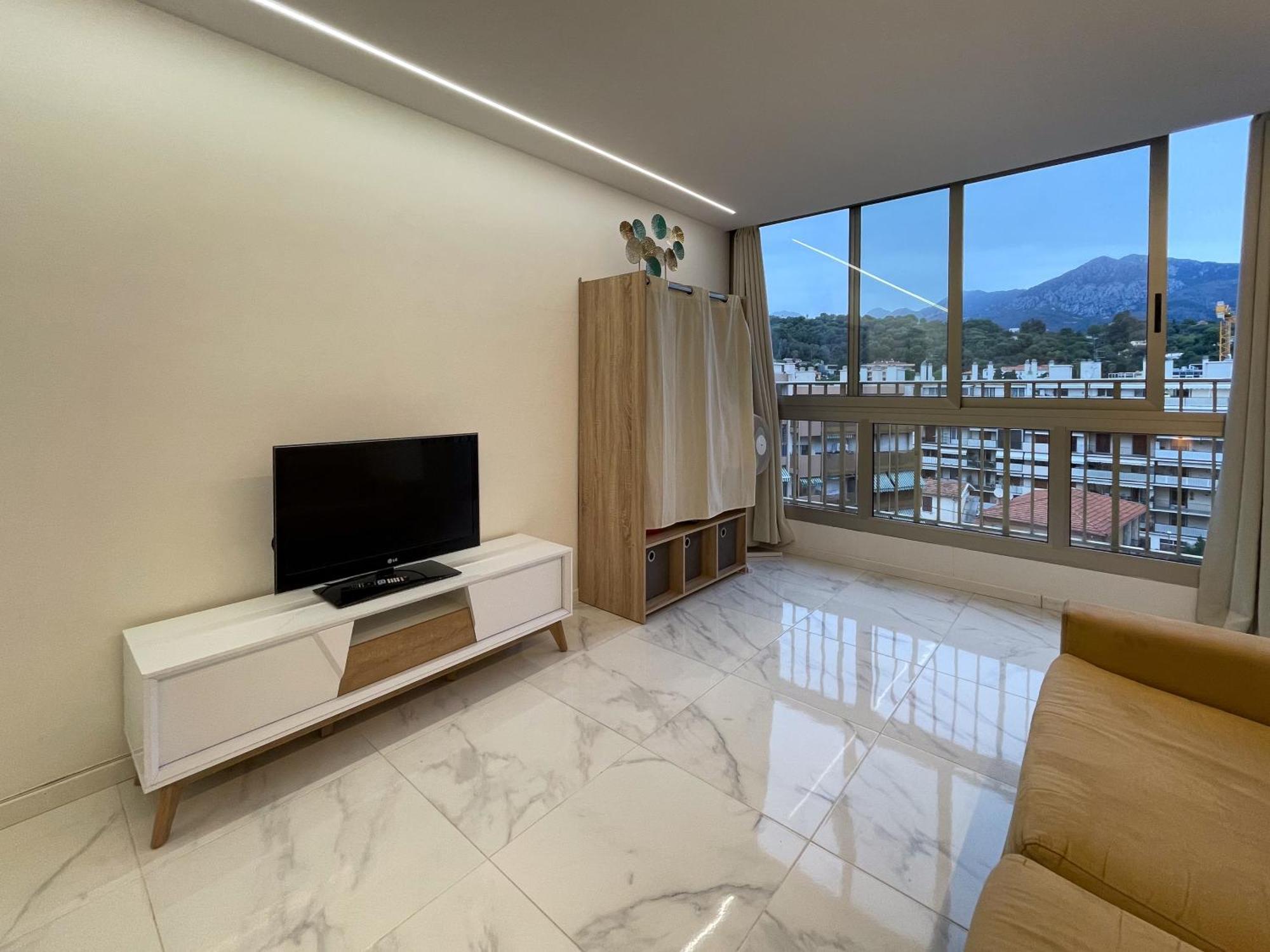 Charmant Studio Avec Vue Montagne Roquebrune-Cap-Martin Eksteriør billede