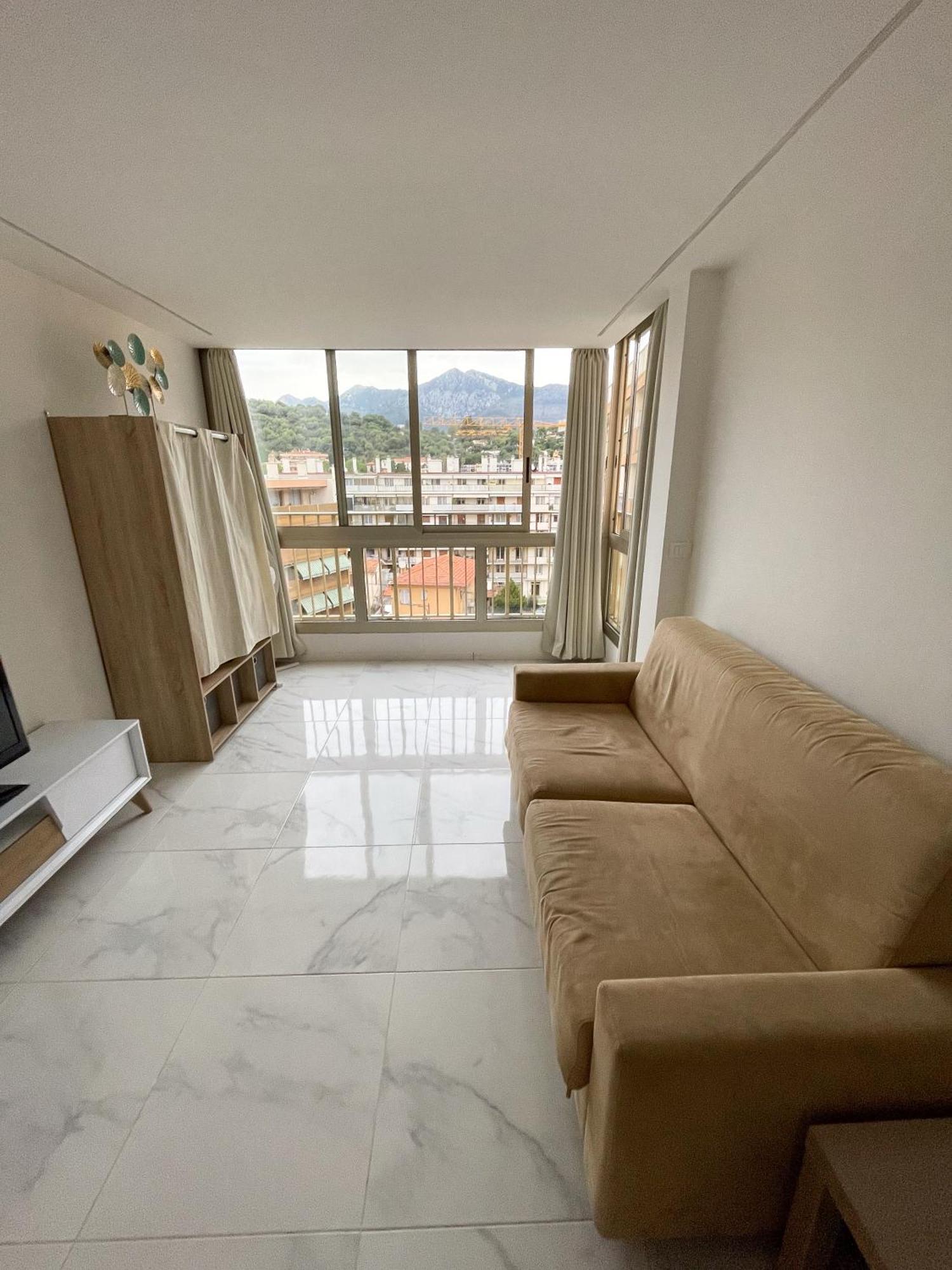 Charmant Studio Avec Vue Montagne Roquebrune-Cap-Martin Eksteriør billede